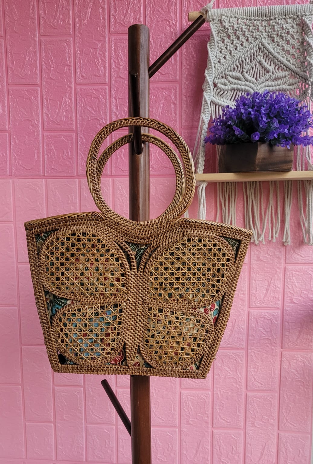 island-weave-beach-bag