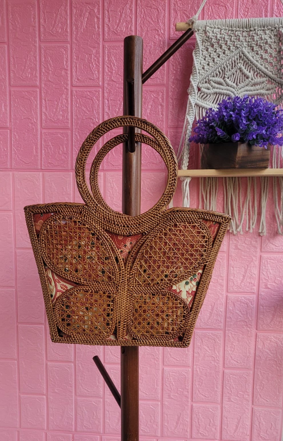 island-weave-beach-bag